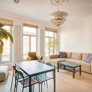 The Bright Stone Lodge. Heart Of Anvers